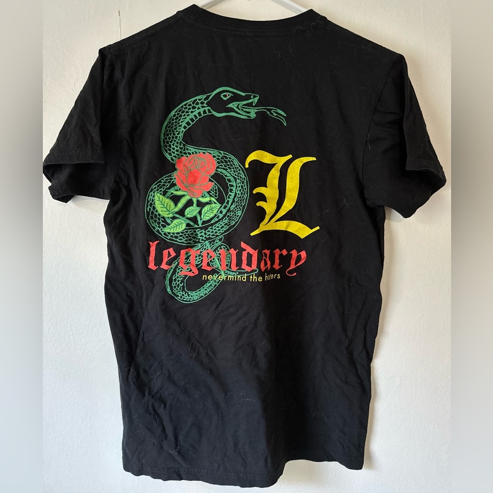Men’s 100% Cotton “Legendary” Snake T-shirt Size Small